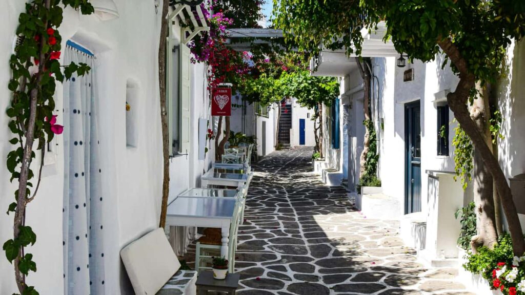 Panduan praktikal bagi creator Malaysia untuk hubungi jenama Bosnia dan Herzegovina di Chingari, rancang giveaway rentas sempadan, dan elak perangkap biasa.