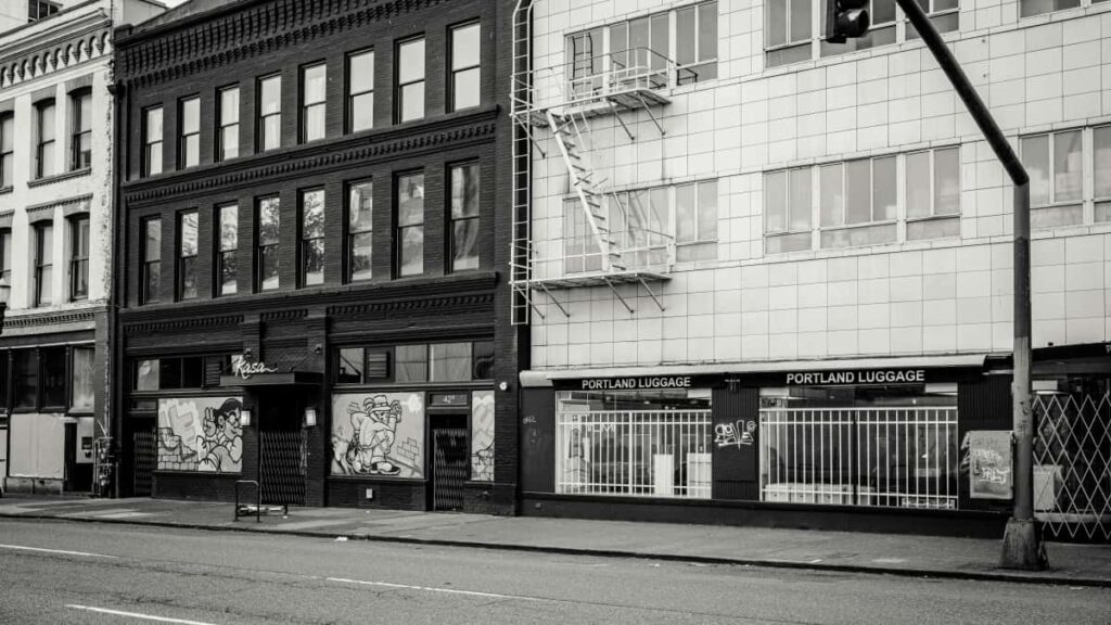 Panduan taktikal untuk pengiklan Malaysia mencari dan bekerjasama dengan creator Discord Ethiopia bagi kempen kemampanan yang dipimpin creator termasuk risiko, strategi penglibatan, dan alat praktikal.