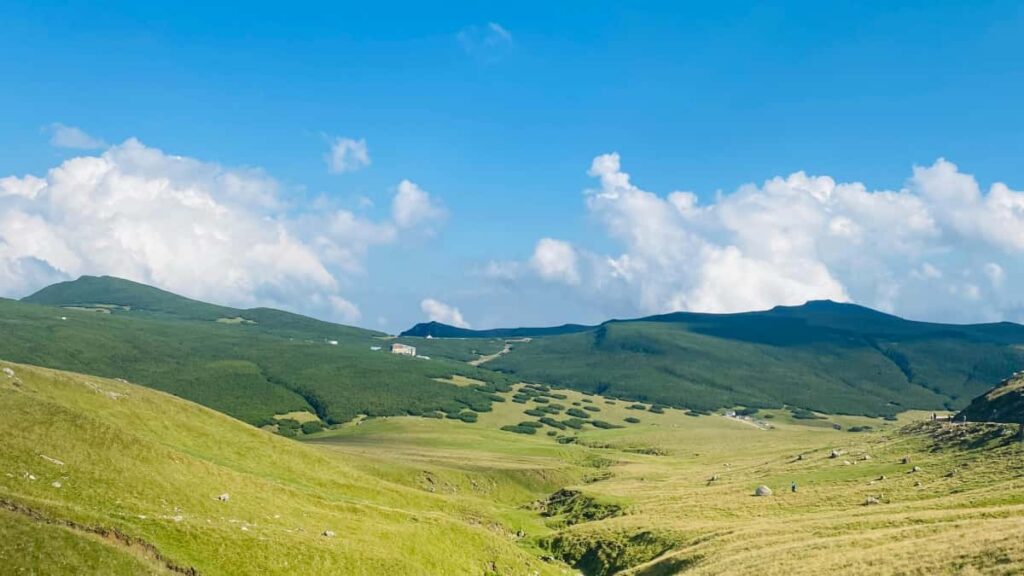 Panduan praktikal untuk pengiklan Malaysia cari creator Douyin Armenia, dengan strategi pemasaran, risiko privasi, dan langkah operasional untuk gandakan pemasangan APP mudah alih.