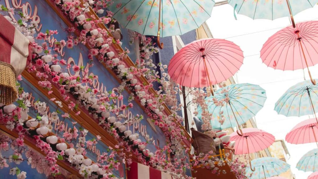 Panduan praktikal untuk pencipta di Malaysia: cara cari, hubungi dan runding jenama Morocco di Apple Music bagi tawaran bayaran tetapstrategi budaya, templat mesej, dan checklist operasi.