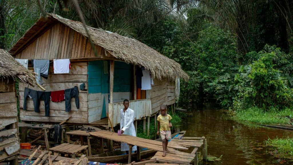 Panduan praktikal untuk creator & penerbit game di Malaysia: langkah taktikal hubungi jenama Jepun yang jual di Amazon, bina pitch IP, dan jalankan kolaborasi berkesan.