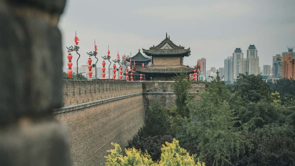 Strategi praktikal untuk pencipta Malaysia guna WhatsApp dan iklan Meta bagi hubungi jenama Italy, promosikan artis baru, dan bina kerjasama yang menguntungkan.